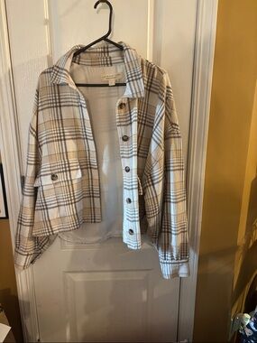 Saltwater Luxe size large flannel shacket